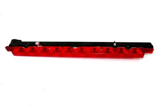 Audi A3 8L A4 B5 dritte Bremsleuchte 3. Bremslicht Bremslampe 8D9945097B - Bild 1
