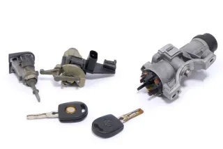 VW Polo 9N 9N3 Schloßsystem 1x Tür Heckschloß 2x Schlüssel Schloß Zündschloß - Bild 3