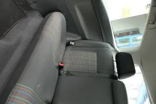 VW Polo 9N 9N3 Sitz Rückbank Sitzfläche Sitze 3 Punkt Gurt hinten mit Kopfstütze - Bild 2