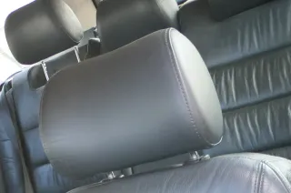 1x A4 B5 A6 4B Kopfstütze vorne vorn oder hinten Leder grün lago Buffalino - Bild 1