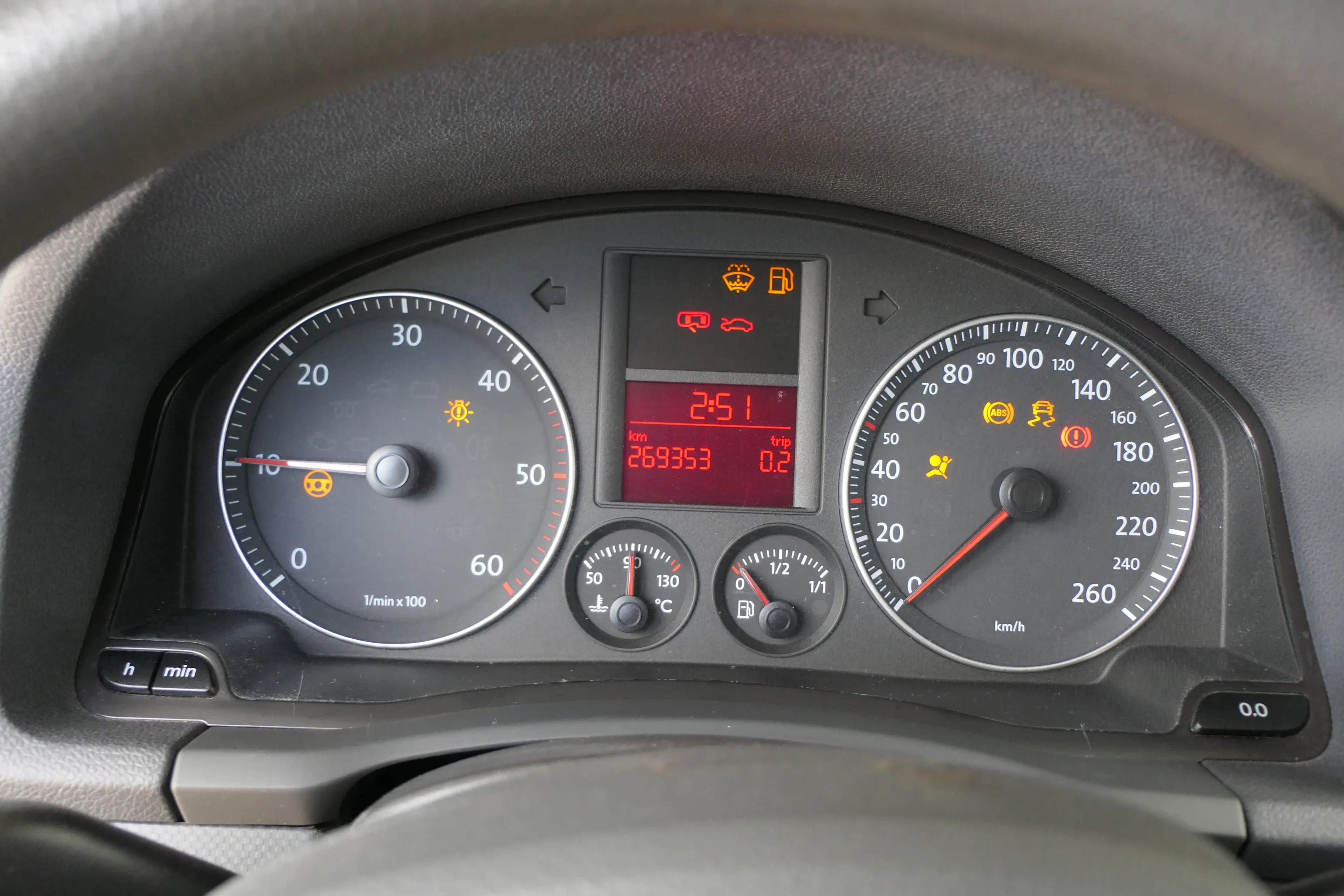 VW Golf 5 1K 5M Plus Tacho Kombiinstrument 1K0920850F /L 1.9 TDI 269.000 km - Bild 1