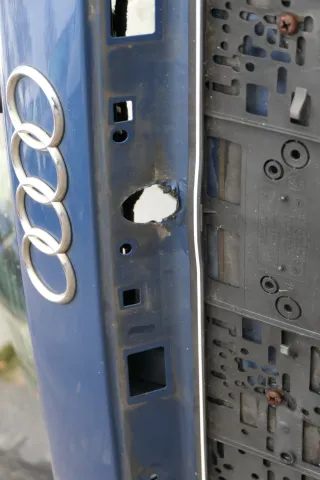 Audi A3 8L Facelift Heckklappe Kofferraumklappe Klappe hinten blau LW5Z - Bild 6