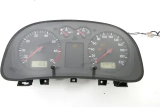 VW Golf 4 Tacho Tachometer Kombiinstrument 226 000km 1J0920802 1,4 16V 75PS 55kw - Bild 1