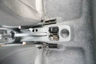 Skoda Fabia 5J Mitteltunnel Tunnel Becherhalter Mittelkonsole 5J0863241B 47H - Bild 1